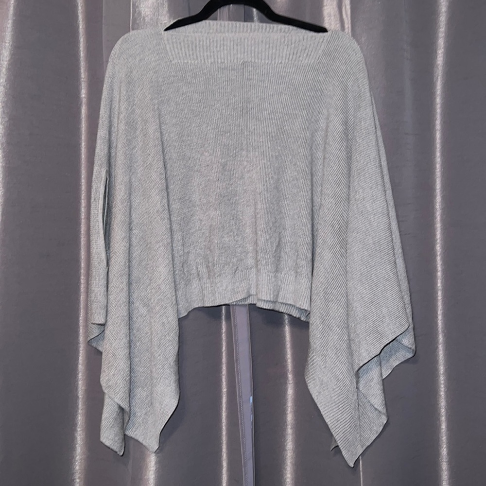 Lululemon Sweater Shrug Poncho Shawl EUC Gray